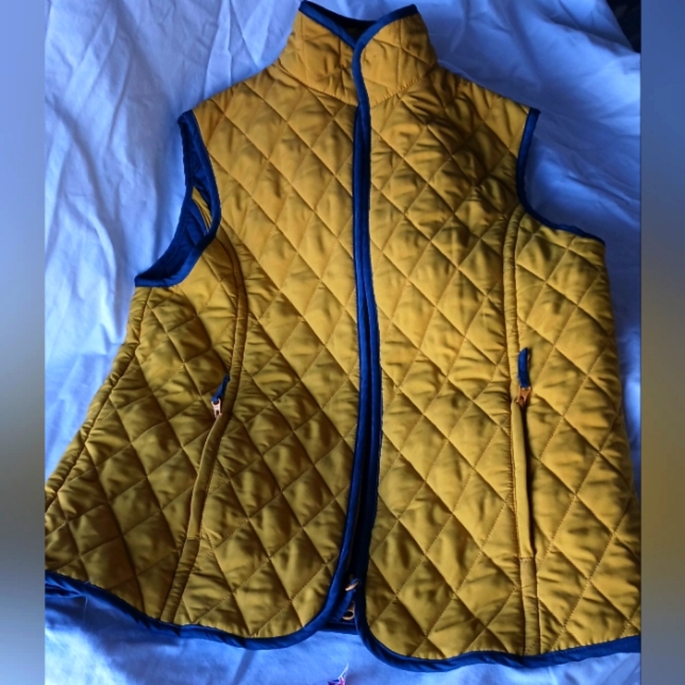 John Partridge Quilted Puffer Sporting Vest Size M Mustard/Blue Double Zipper
